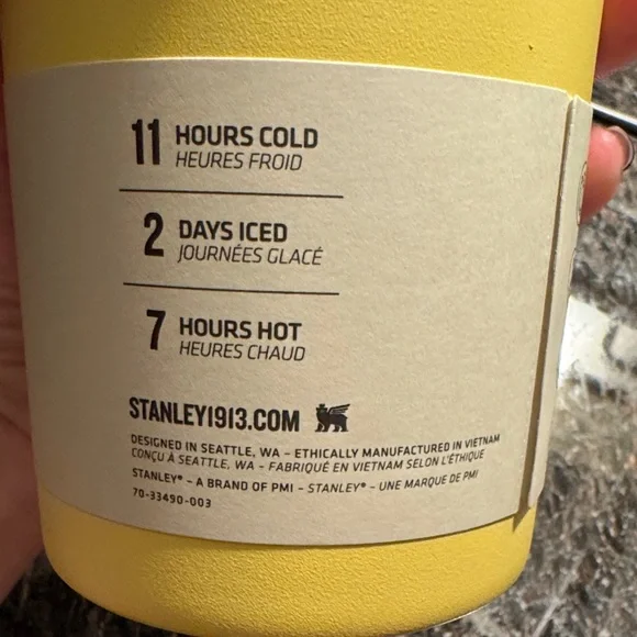 Stanley The FlowState Quencher H2O Tumbler-40oz-Daffodil color - Picture 6 of 7